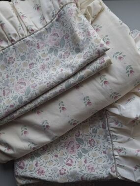 Vintage Floral Cream Ruffle Sheets Classic Cottage Bedding Pastel Cotton Blend